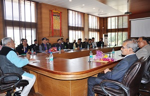 The Governor of Arunachal Pradesh Shri PB Acharya with Univ, NEZCC, IRC, Ex Servicemen in the Gyatri Hall at Raj Bhavan Itanagar on 2nd  February 2017